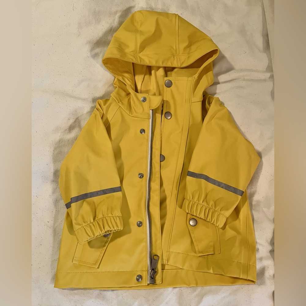 Hannah Anderson boys 6-12mo raincoat